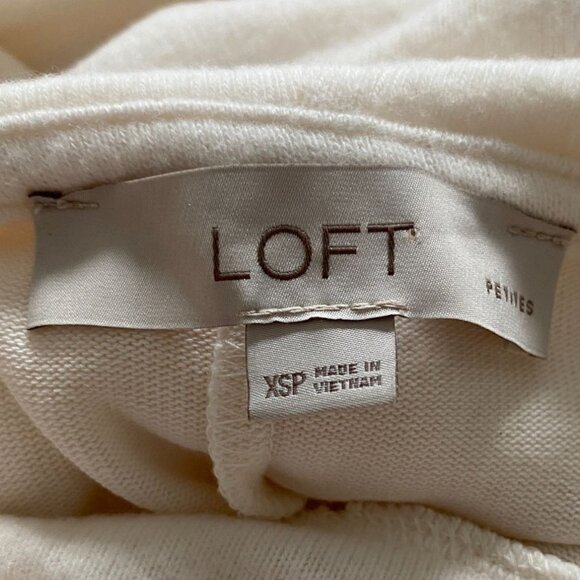 Loft Petites Womens Ivory Cowl-Neck 3/4 Sleeve Top Barbiecore Secretary Size XSP - Picture 3 of 10